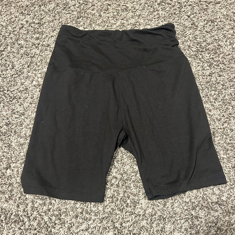 Black biker shorts size small